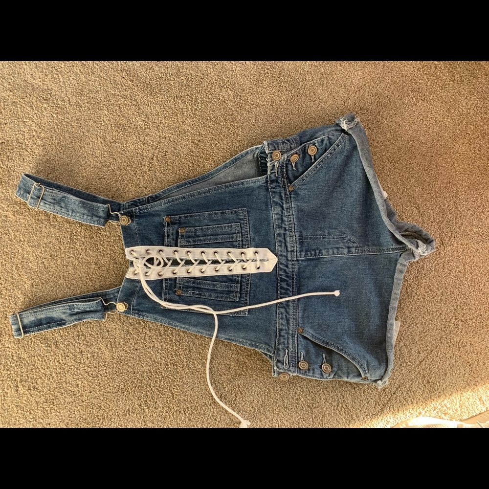 Overall shorts romper